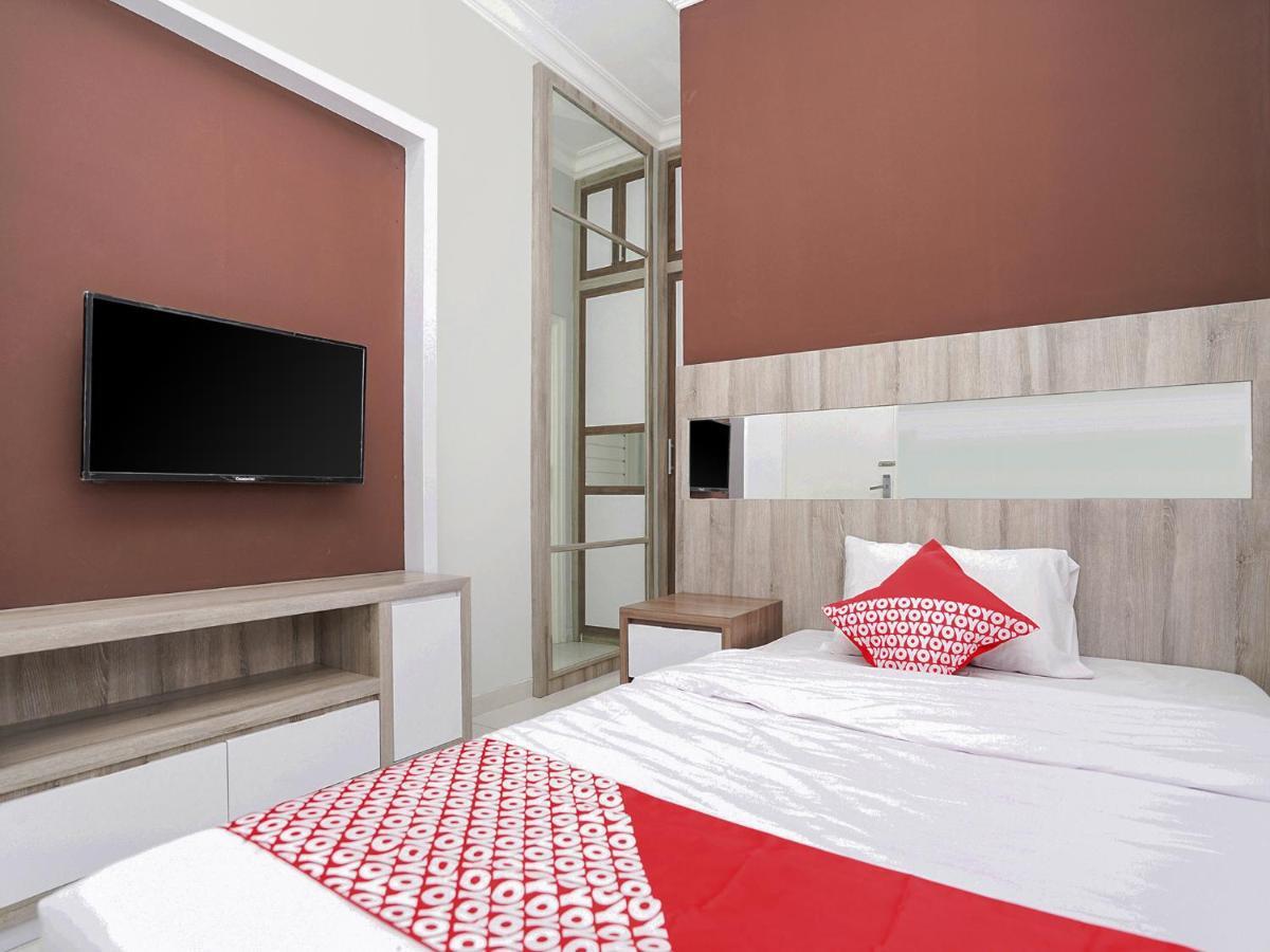 סוראבאיה Oyo 747 Cipunegara Residence מראה חיצוני תמונה