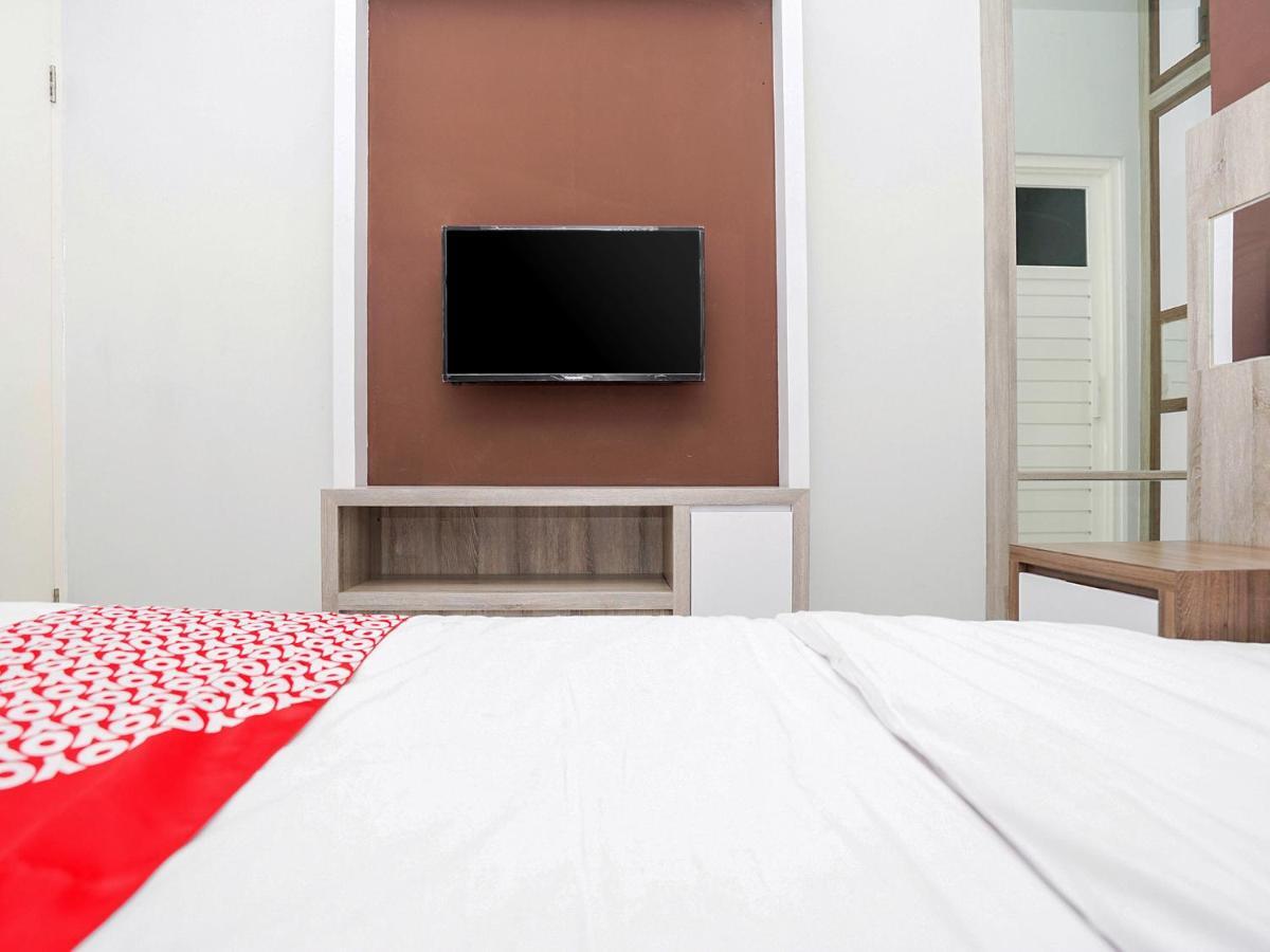 סוראבאיה Oyo 747 Cipunegara Residence מראה חיצוני תמונה