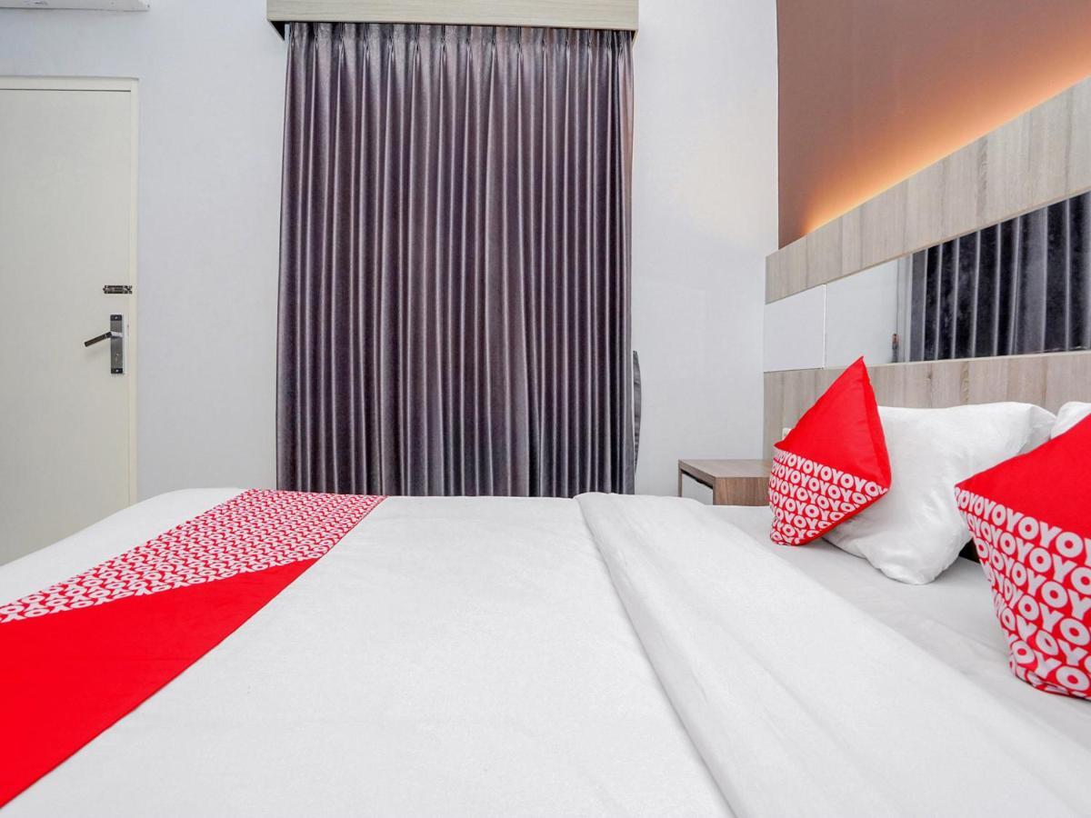 סוראבאיה Oyo 747 Cipunegara Residence מראה חיצוני תמונה