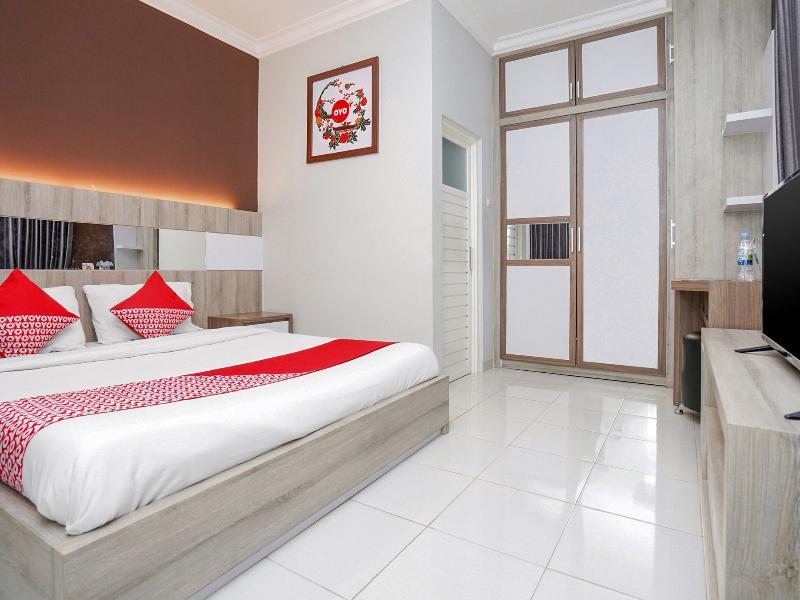 סוראבאיה Oyo 747 Cipunegara Residence מראה חיצוני תמונה